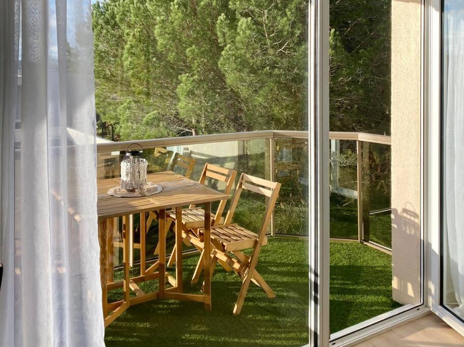 L'alcove - T2 Calme, Terrasse & Parking Prive Apartment *